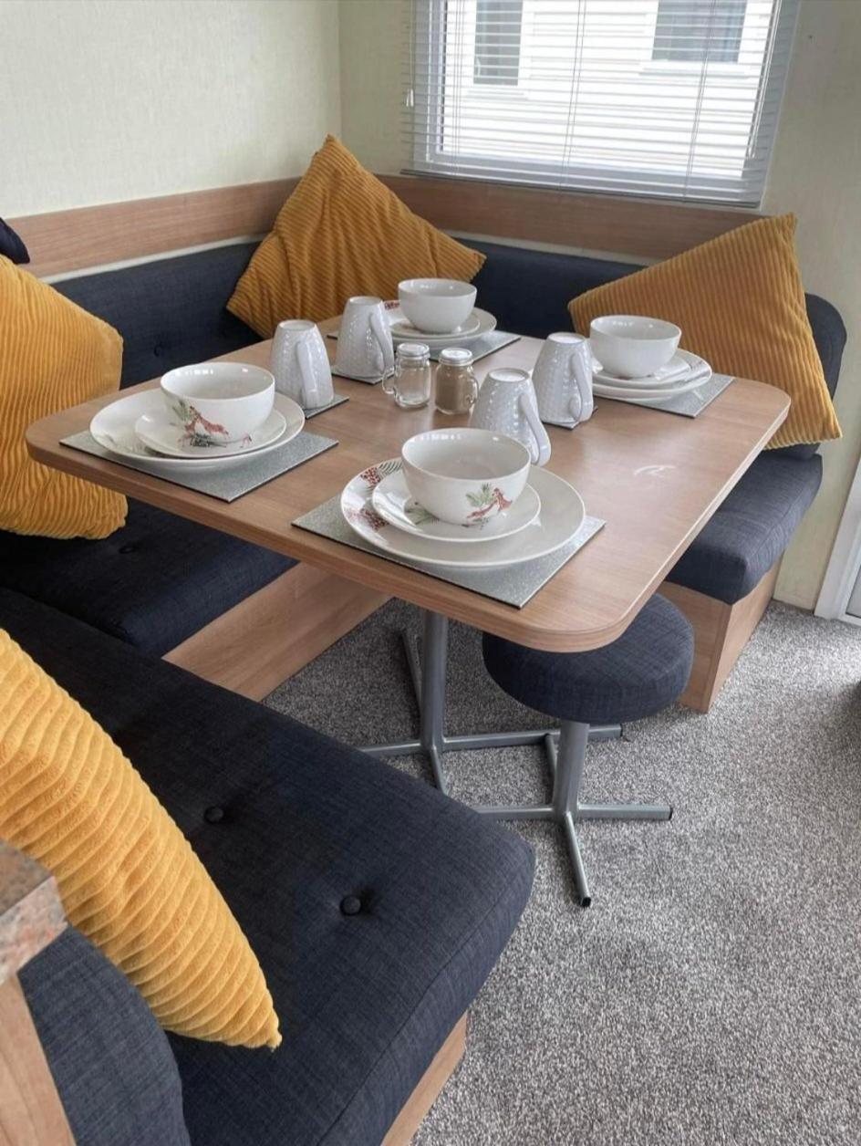8 Berth 3 Bed Caravan Golden Palm Ml9 Chapel Saint Leonards Esterno foto
