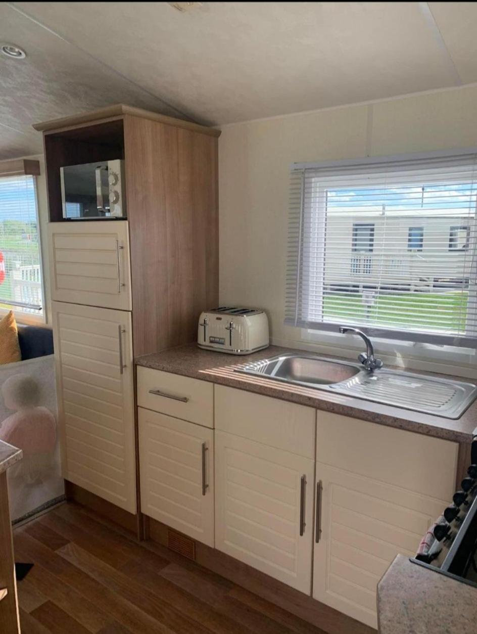 8 Berth 3 Bed Caravan Golden Palm Ml9 Chapel Saint Leonards Esterno foto